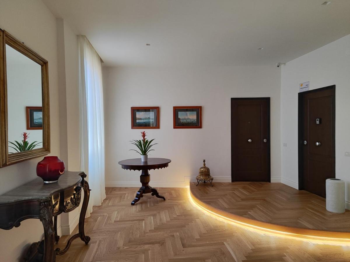 Santa Lucia Luxury Apartment Nápoles Exterior foto