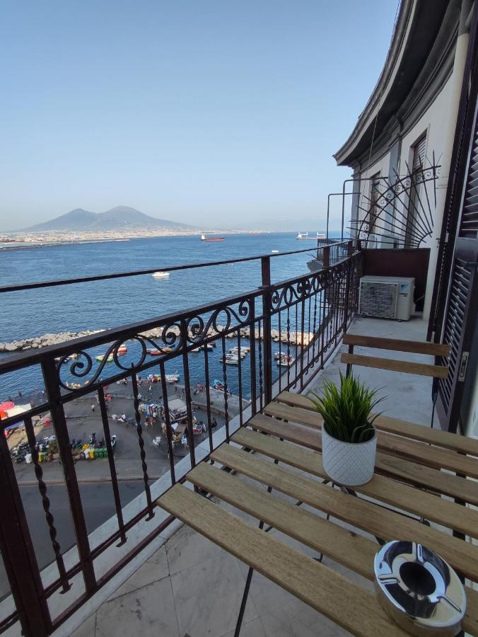 Santa Lucia Luxury Apartment Nápoles Exterior foto